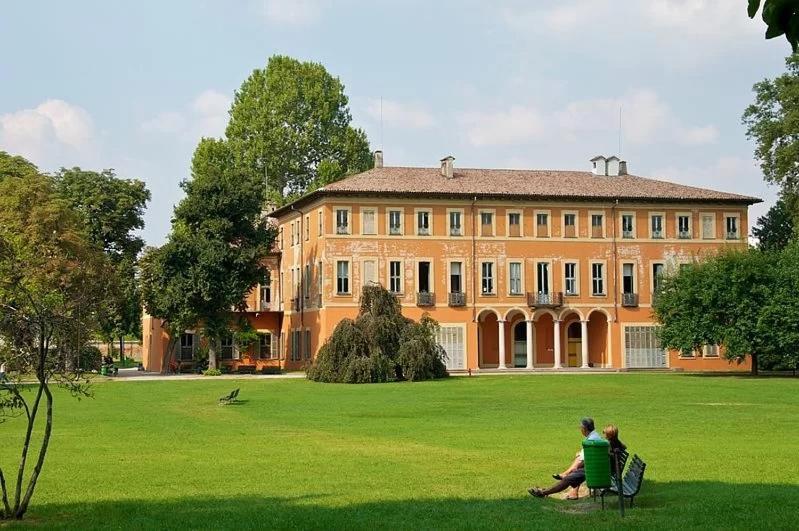 Apartment In Villa Milano Экстерьер фото