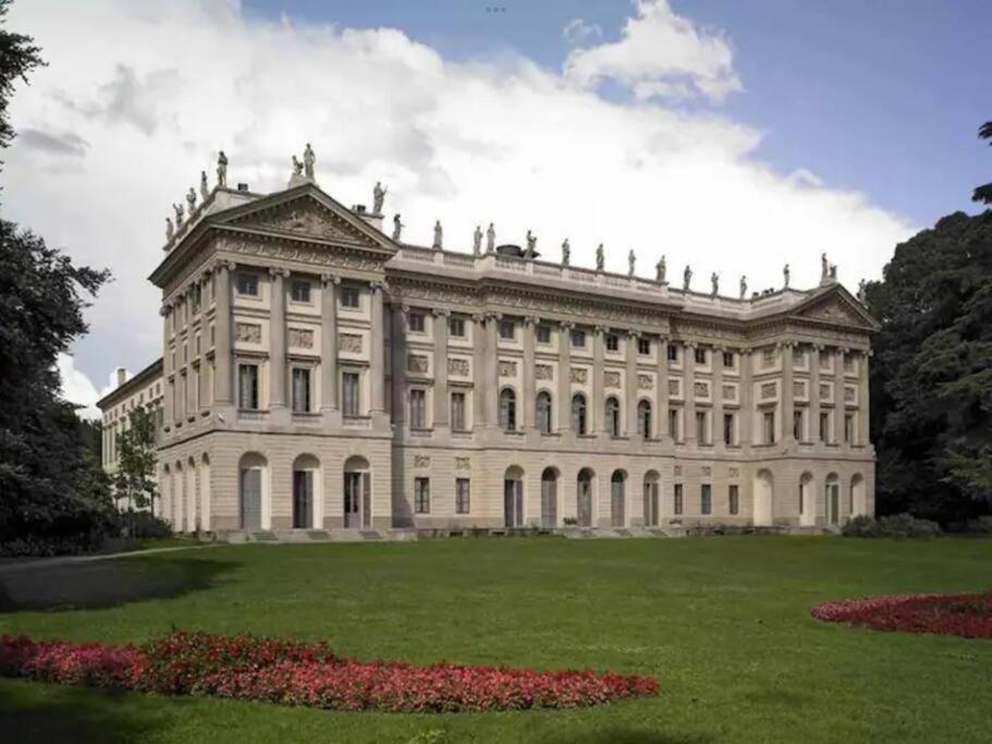 Apartment In Villa Milano Экстерьер фото